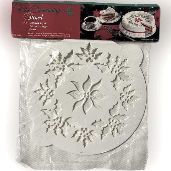 💥NEW Cake Decorating Stencil Round 8” Christmas Holiday Plastic Poinsettia - Picture 1 of 4